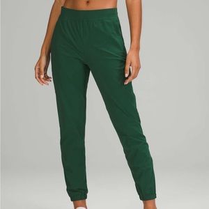 Lululemon Adaptive state jogger full length high rise Sz 8 Everglade